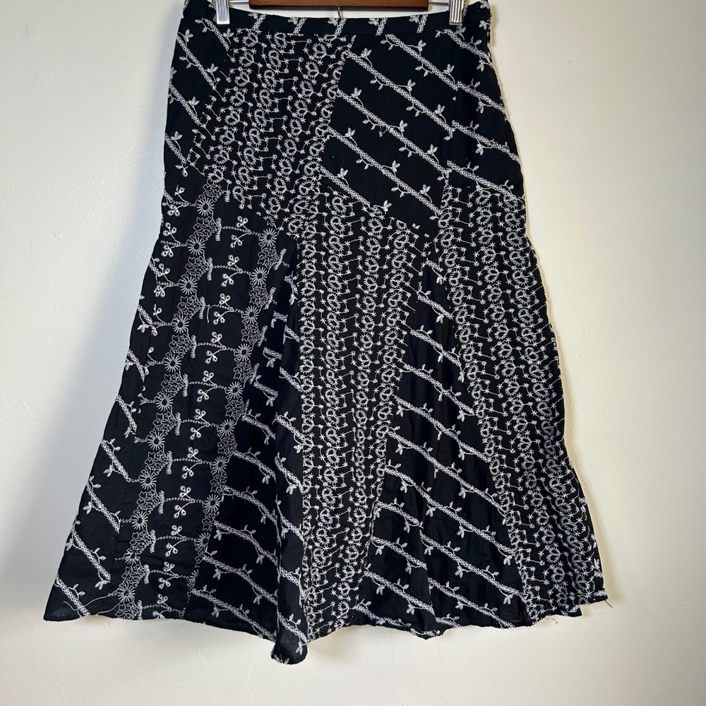 EUC JM Collection Midi Skirt Embroidered Patchwork Size 10 Black White Cotton